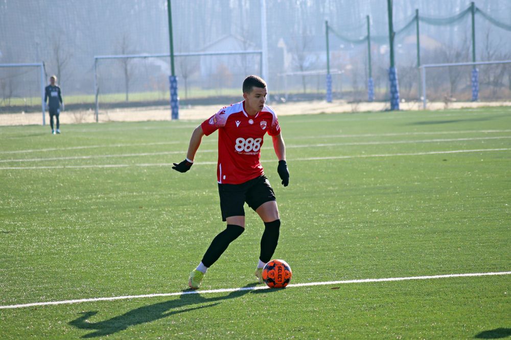Mudryk de România! Un fotbalist român se antrenează de trei ori pe zi și copiază stilul de joc al starului de la Chelsea_15