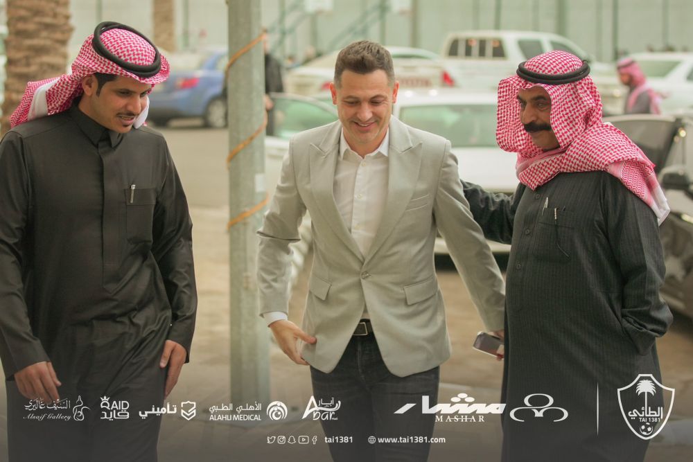 Mirel Rădoi a ajuns în Arabia Saudită și a condus deja primul antrenament! Imaginile publicate de Al-Tai_3