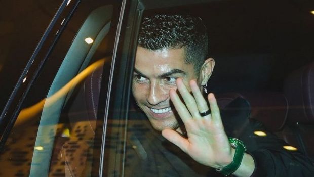 
	Cristiano Ronaldo are Arabia Saudită la picioare! A primit cadou un ceas de 780.000 de dolari pentru că a semnat cu Al-Nassr
