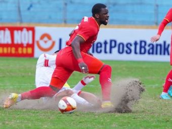 
	Juvhel Tsoumou, fostul atacant de la FCSB, a înscris primul gol la noua sa echipă! Cum a dansat alături de localnici
