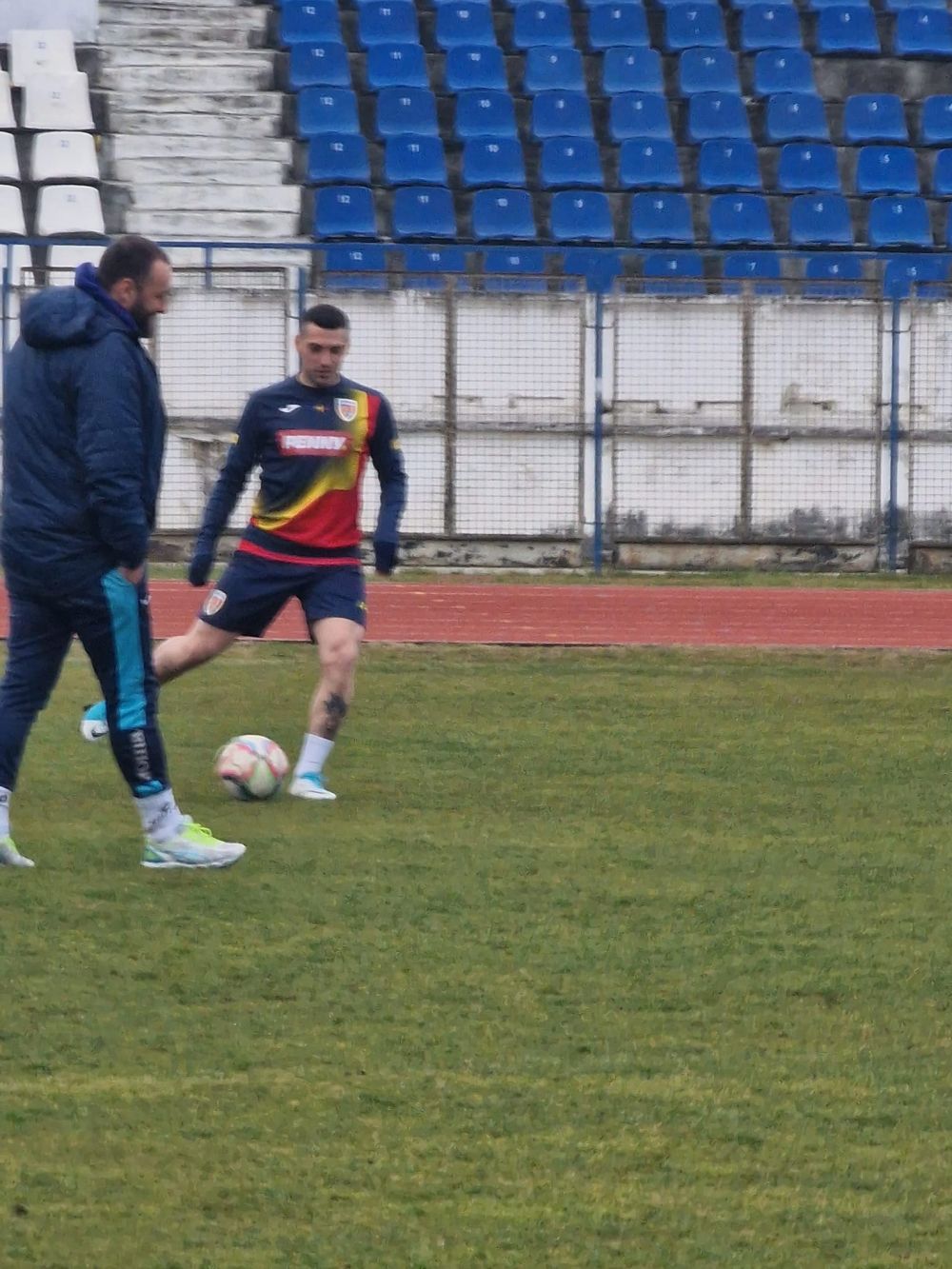 ”Surpriză!” Nicolae Stanciu a revenit pe meleagurile provinciale. Cu ce echipă din România s-a antrenat fotbalistul_5