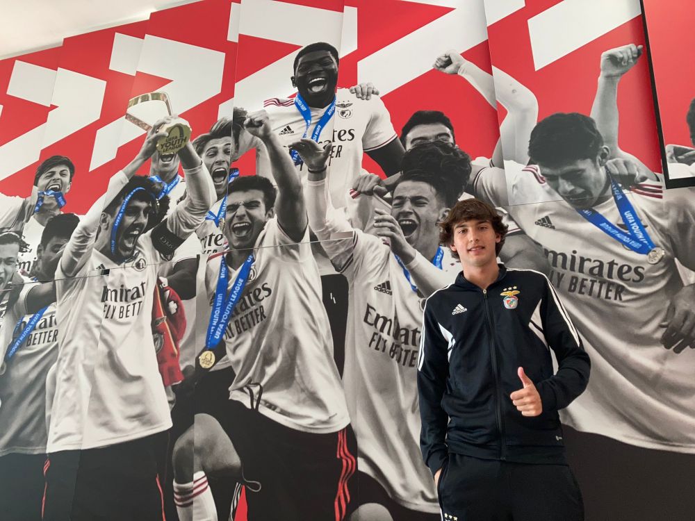 "Aveam 7 ani când m-a luat Benfica!" Povestea lui Miguel Constantinescu, românul care visează să întâlnească trei mari fotbaliști ai lumii_31