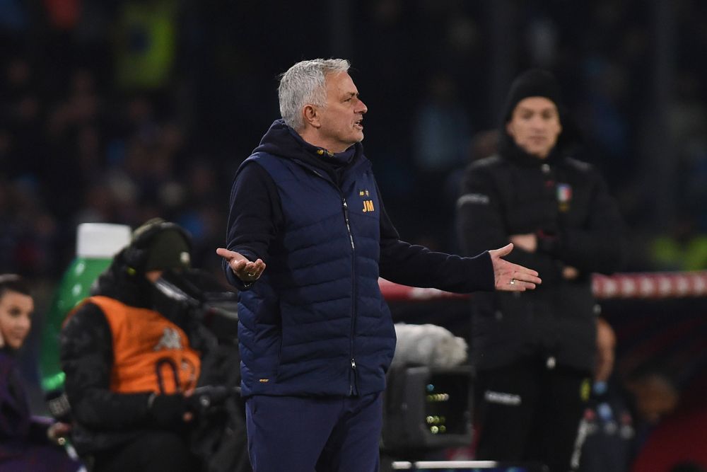 Jose Mourinho și-a pus jucătorii să facă poză de grup după înfrângerea cu Napoli: „Ce ECHIPĂ!” Chipurile lor spun tot_6