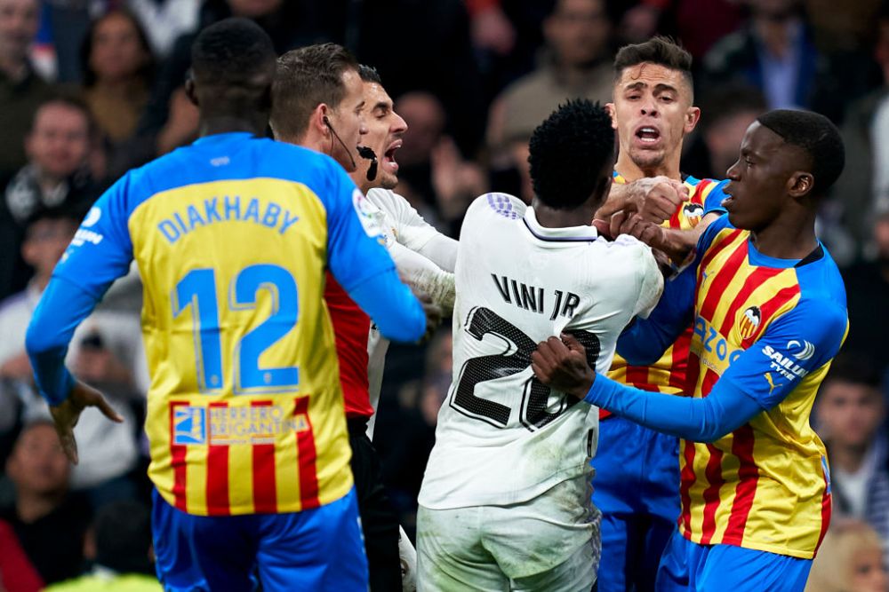 Mesajul jucătorului care a fost aproape să îl „rupă” pe Vinicius în Real Madrid - Valencia _2
