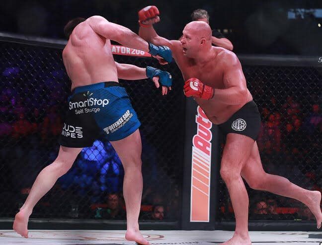 Un monstru sacru al MMA s-a retras din activitate cu o înfrângere. Legendarul luptător rus este consilierul lui Putin_7