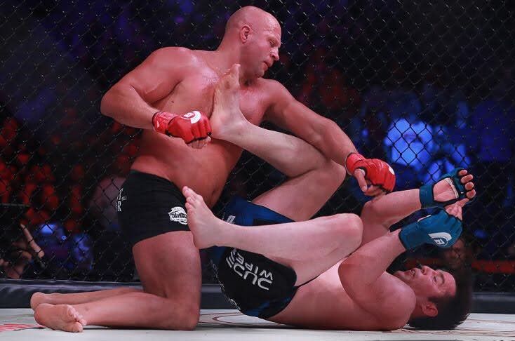 Un monstru sacru al MMA s-a retras din activitate cu o înfrângere. Legendarul luptător rus este consilierul lui Putin_8