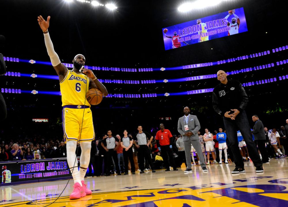 LeBron James, o nouă filă de istorie! A devenit cel mai bun marcator din istoria NBA! Imagini emoționante cu starul lui LA Lakers_5