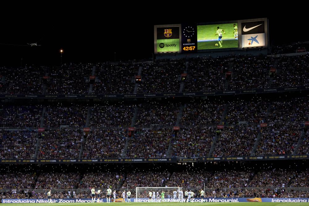 Barcelona are nevoie de o avere pentru a moderniza stadionul Camp Nou_10