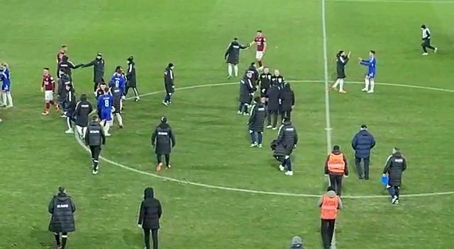 Imaginile care nu s-au văzut la TV: ce a făcut Adrian Mutu imediat după eșecul cu FC U Craiova_4