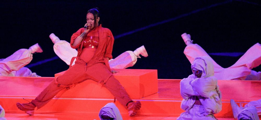 Rihanna, din nou însărcinată, concert exploziv în pauza de la Super Bowl! Kansas City Chiefs a făcut spectacol_2