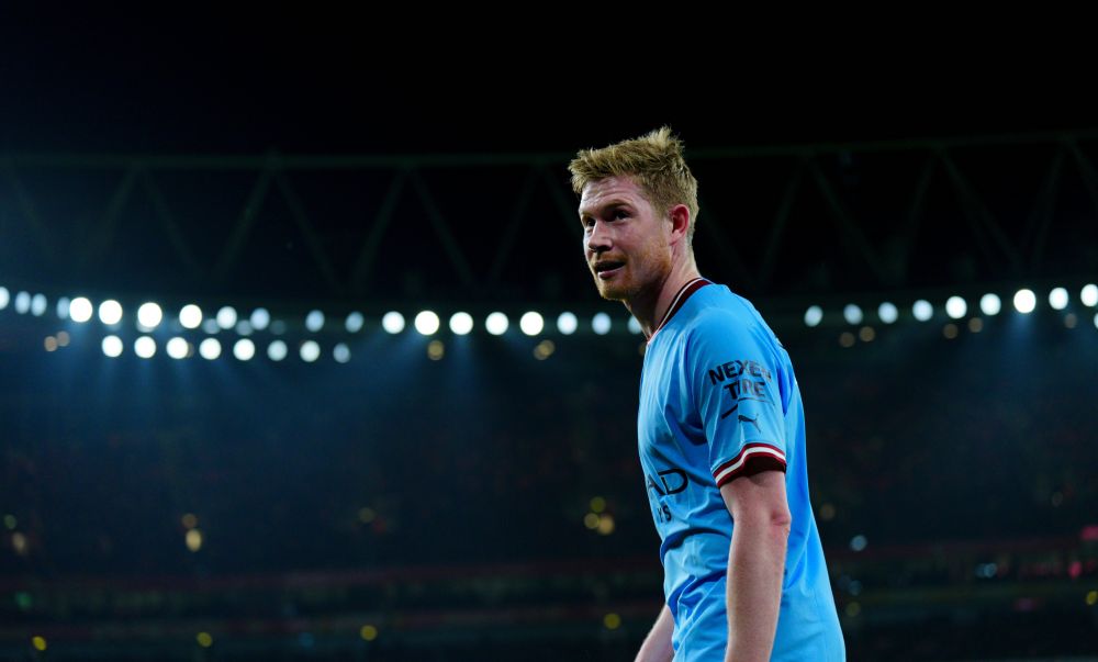 Ce decizie a luat Federația Engleză de Fotbal, după ce De Bruyne l-a îmbrâncit pe Arteta și a fost ”atacat” cu sticle de fani_3