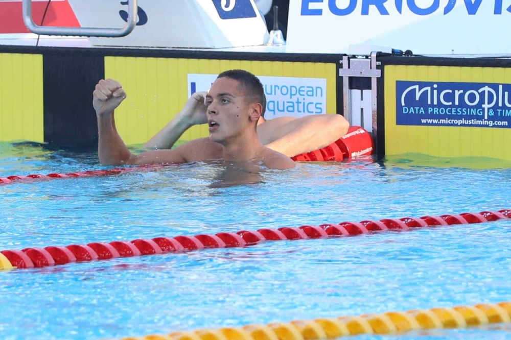David Popovici, number one! A fost ales "cel mai bun înotător european" în  2022_19