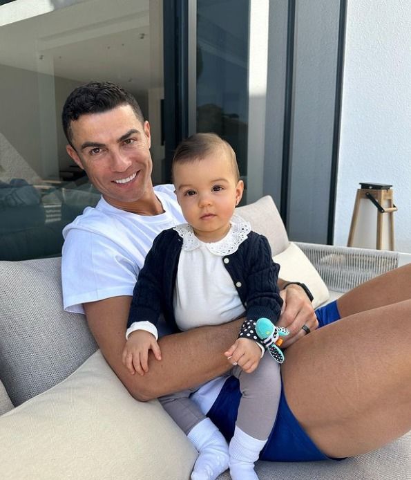 Ronaldo a plătit nota de 250.000 de euro la hotel și s-a mutat cu chirie. Unde locuiește acum starul portughez_6