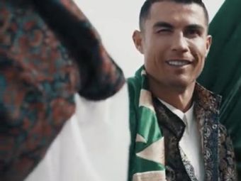 
	&quot;Noul șeic din oraș&quot;. Imaginile virale cu Cristiano Ronaldo, de ziua națională a Arabiei Saudite: cum a apărut îmbrăcat portughezul
