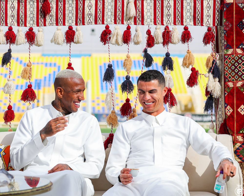 "Noul șeic din oraș". Imaginile virale cu Cristiano Ronaldo, de ziua națională a Arabiei Saudite: cum a apărut îmbrăcat portughezul_6