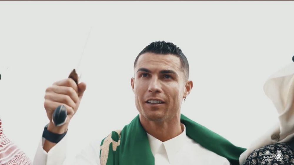"Noul șeic din oraș". Imaginile virale cu Cristiano Ronaldo, de ziua națională a Arabiei Saudite: cum a apărut îmbrăcat portughezul_8