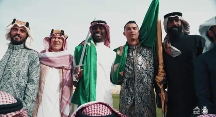 "Noul șeic din oraș". Imaginile virale cu Cristiano Ronaldo, de ziua națională a Arabiei Saudite: cum a apărut îmbrăcat portughezul_9