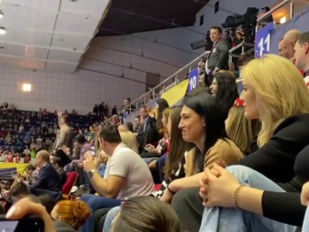 
	Cristina Neagu a început să râdă când a auzit ce scandează fanii lui Dinamo
