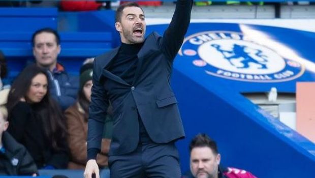 Fostul preparator fizic din Grecia și analist de date din Norvegia a învins-o pe Chelsea și a fost numit acum manager în Premier League!