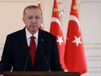 
	Scaunul lui Recep Tayyip Erdogan se clatină! Fanii lui Fenerbahce și Beșiktaș îi cer demisia liderului autoritar al Turciei
