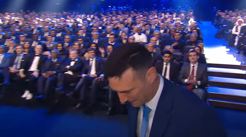 Răzvan Burleanu, în primul rând la gala FIFA The Best. Președintele FRF a stat lângă nume grele din fotbal_1