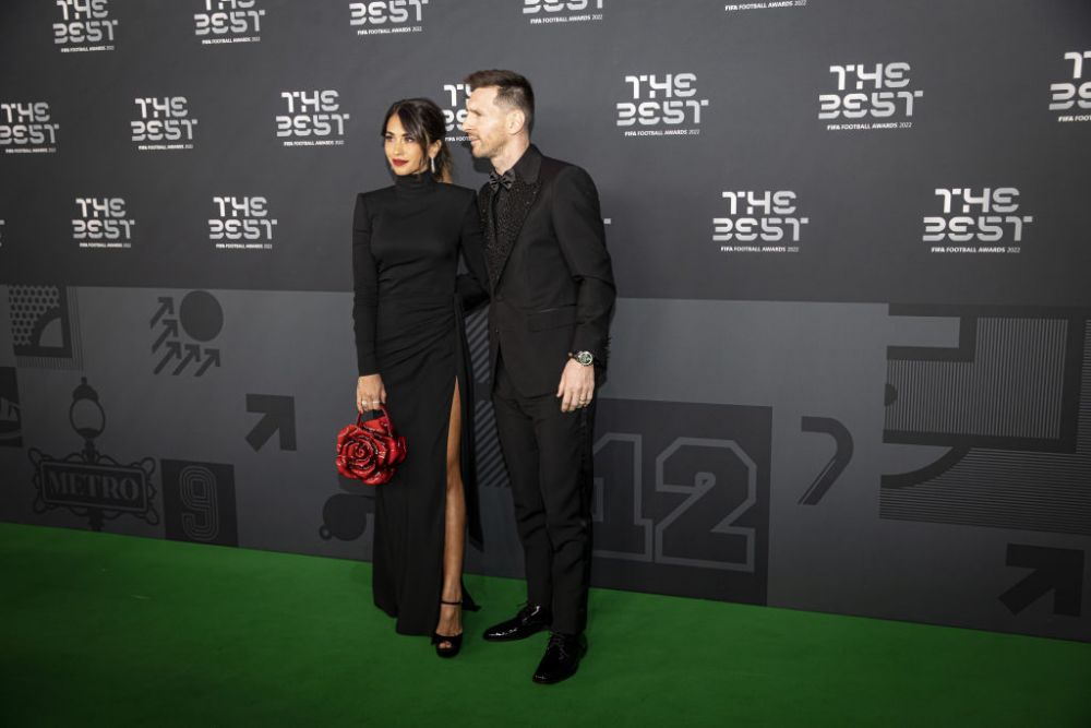 Ele au fost 'The Best' pe covorul roșu! Cele mai spectaculoase apariții de la gala din Paris: de la Antonela Roccuzzo până la Adriana Lima _23