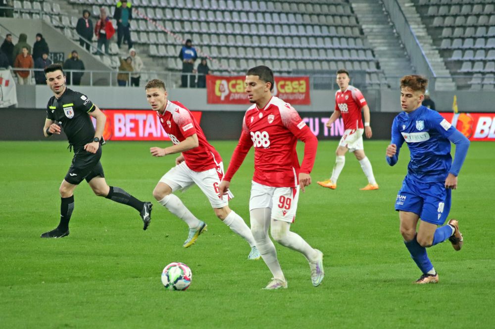 Dinamovistul Iulian Roșu: "Nu mă gândesc la play-off, mă concentrez pe meciul cu Șelimbăr"_8