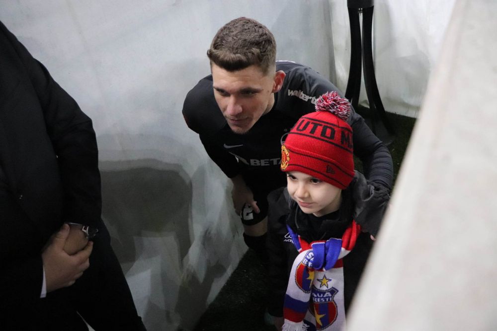 A uitat de Dinamo! Gestul lui Deian Sorescu, imediat după FCSB - Petrolul: ce l-au pus fanii să facă_3