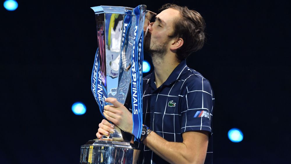 ATP Dubai | Djokovic, bătut de Medvedev, în semifinale: cei doi au jucat un punct magnific, desprins din jocurile video_5