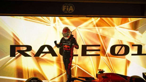 
	Max Verstappen a câștigat MP de la Bahrain! Start perfect de sezon pentru pilot
