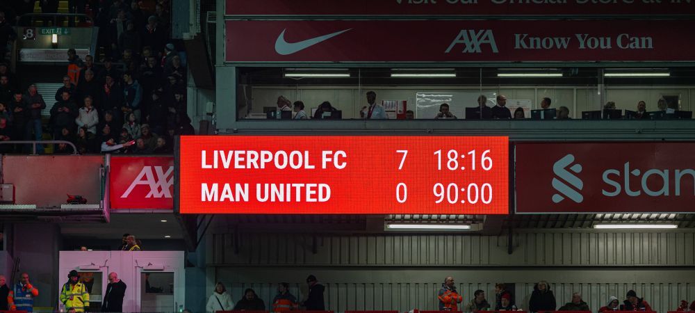 Marius Lacatus Liverpool Liverpool - Manchester United Manchester United