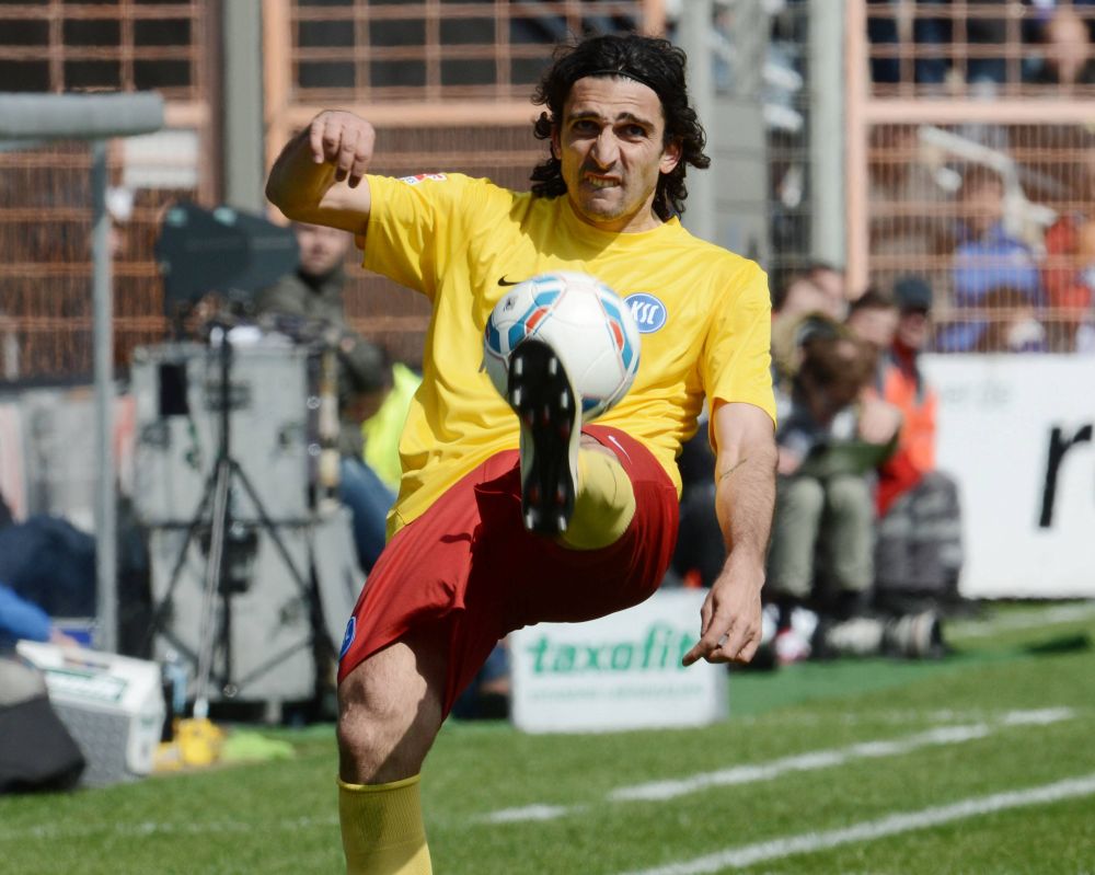 Unicul gol din Liga 1 al cipriotului care este favorit pentru postul de antrenor la FCSB, din pasa lui Nicolae Stanciu!_4
