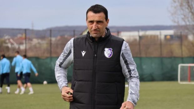 
	Bogdan Vintilă a citat din Fizz, la prima declarație ca noul antrenor al lui FC Argeș: &bdquo;Dacă nu eu, atunci cine?&rdquo;&nbsp;
