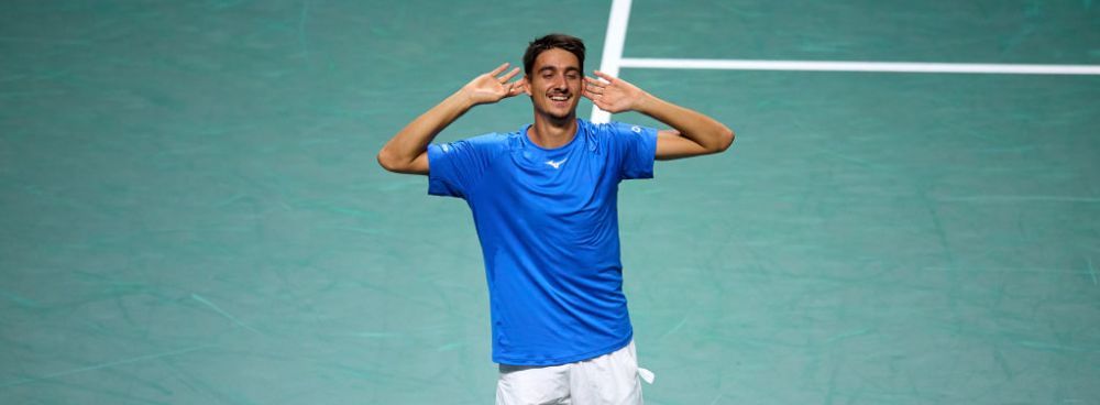El este tenismenul care bate jucători din top 10 ATP și „rupe topurile” în Spotify: italianul a dat lovitura_3