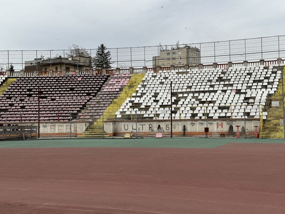 Stadionul Dinamo devine "Groapă" de gunoi! Cum arată acum arena_22
