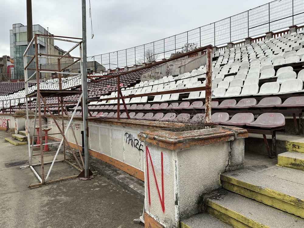 Stadionul Dinamo devine "Groapă" de gunoi! Cum arată acum arena_35