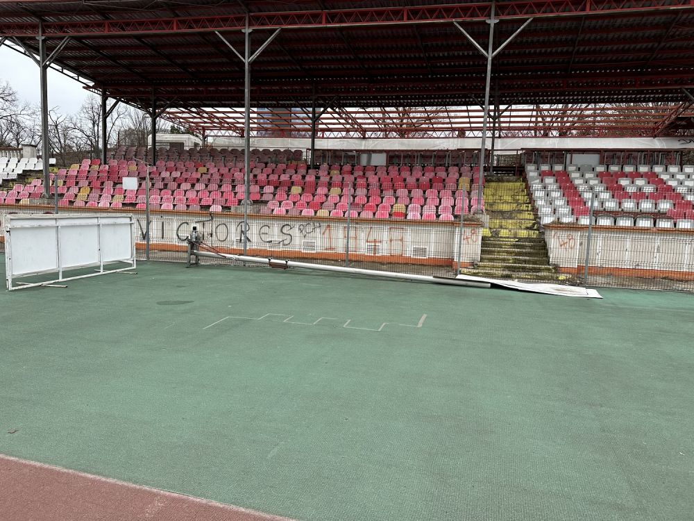 Stadionul Dinamo devine "Groapă" de gunoi! Cum arată acum arena_47