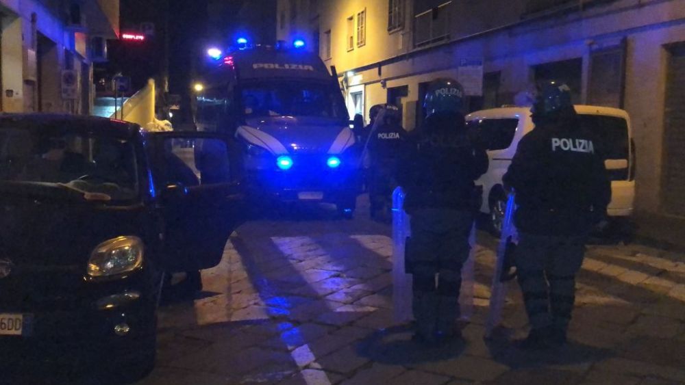S-a lăsat cu arestări după incidentele violente de la Napoli! Anunțul făcut de poliția italiană _11