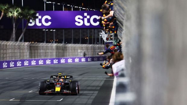 
	Sergio Perez a câștigat Marele Premiu al Arabiei Saudite
