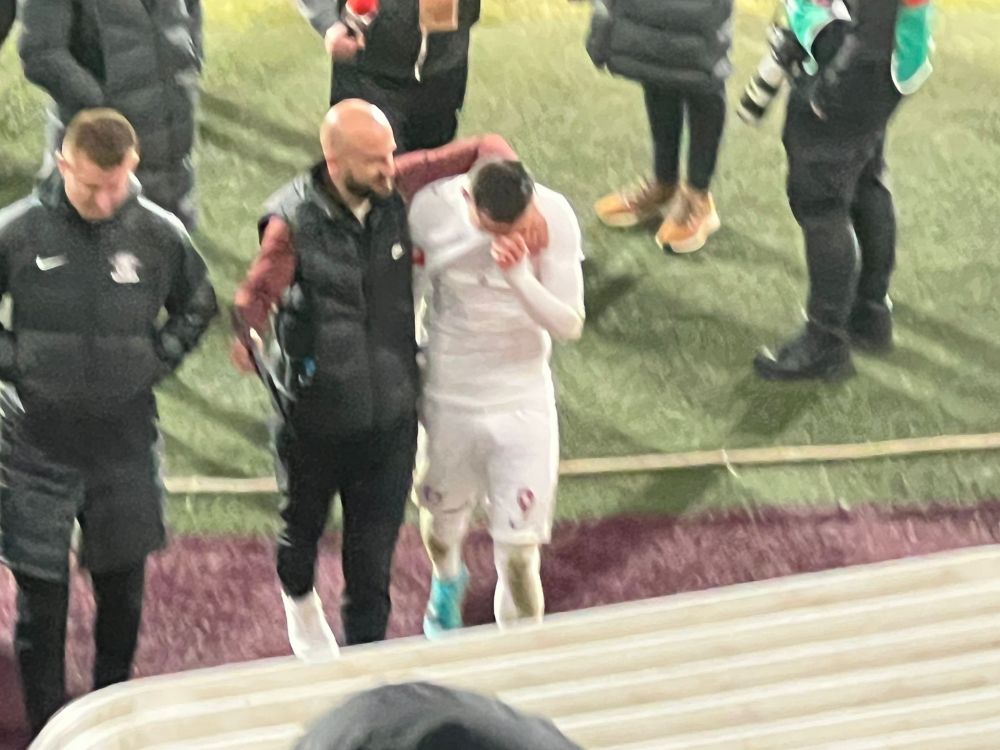 Costache, în lacrimi la finalul meciului cu CFR Cluj! Ratare monumentală a extremei în timpul meciului_2