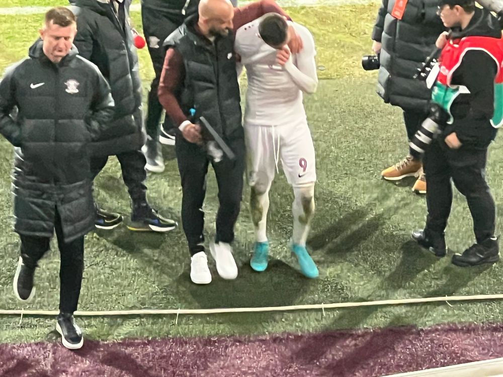 Costache, în lacrimi la finalul meciului cu CFR Cluj! Ratare monumentală a extremei în timpul meciului_5