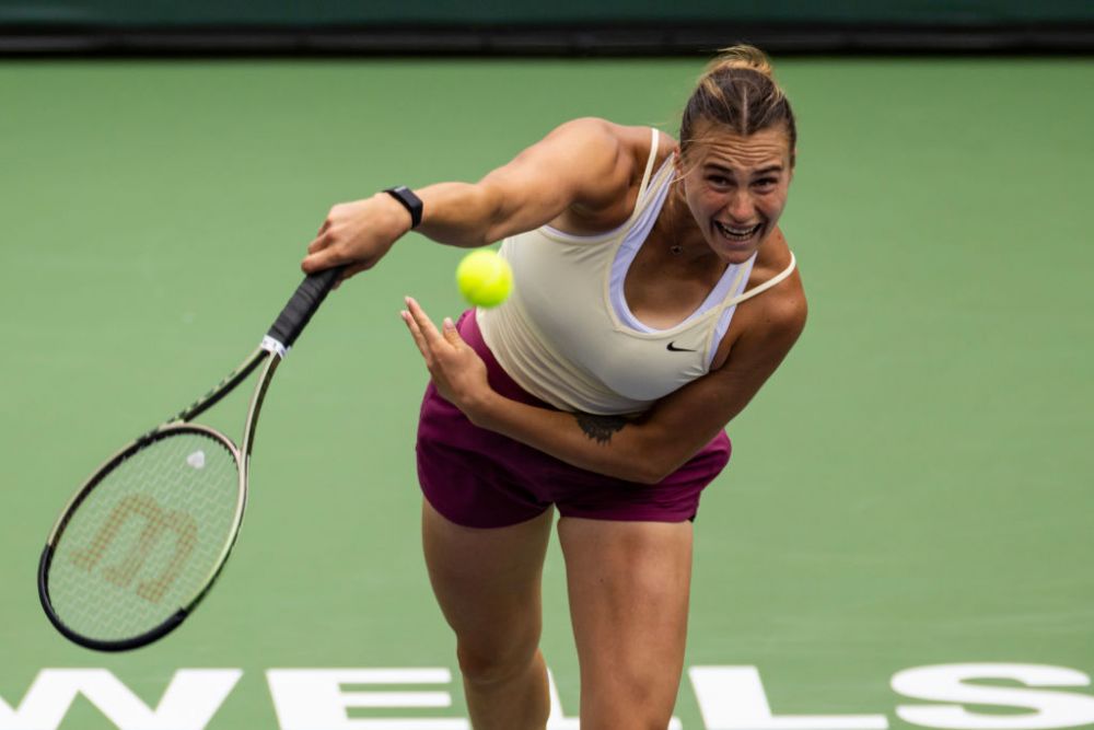 WTA Indian Wells | Frustrare sau glumă?! Sabalenka a scos limba în timp ce Rybakina ținea discursul de campioană_1