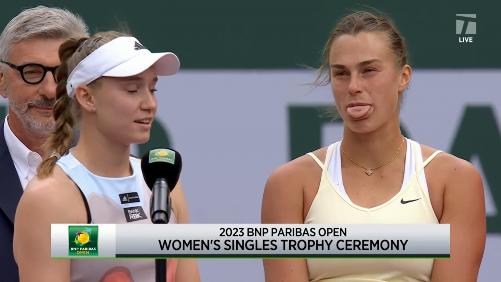 WTA Indian Wells | Frustrare sau glumă?! Sabalenka a scos limba în timp ce Rybakina ținea discursul de campioană_8