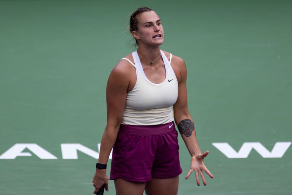 WTA Indian Wells | Frustrare sau glumă?! Sabalenka a scos limba în timp ce Rybakina ținea discursul de campioană_6