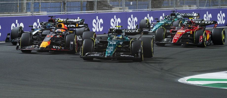 Fernando Alonso Aston Martin Formula 1 marele premiu al arabiei saudite Max Verstappen