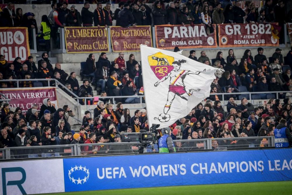 S-a scris istorie în meciul Women's Champions League arbitrat de români: AS Roma - Barcelona_6