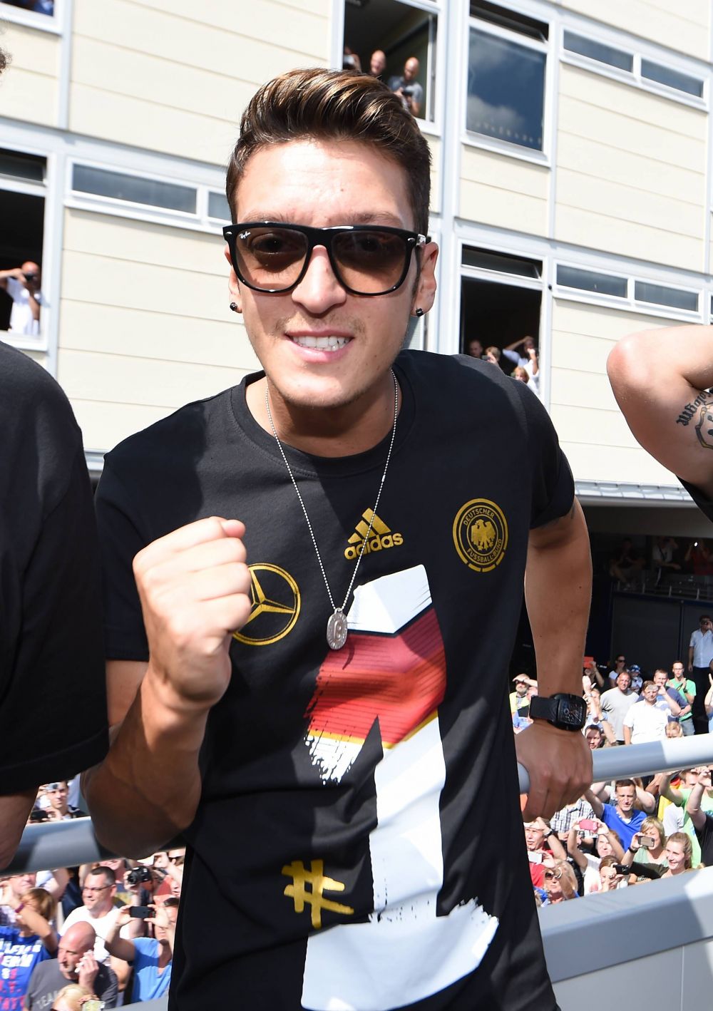 Mesut Ozil și-a anunțat retragerea din fotbal! Campionul mondial cu Germania a jucat un deceniu la Real Madrid și Arsenal_2