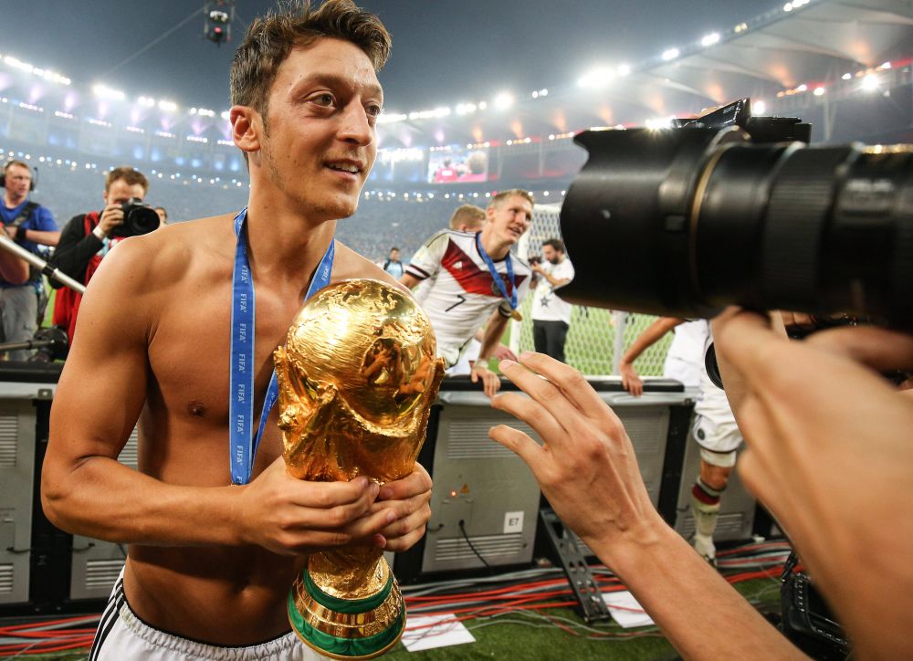 Mesut Ozil și-a anunțat retragerea din fotbal! Campionul mondial cu Germania a jucat un deceniu la Real Madrid și Arsenal_6
