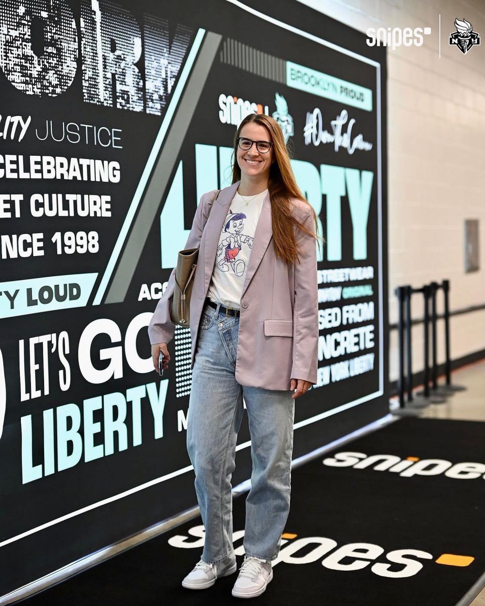 Sabrina Ionescu, jucătoarea cu origini românești care strălucește la New York Liberty, în WNBA, va avea propria linie de încălțăminte de baschet_17