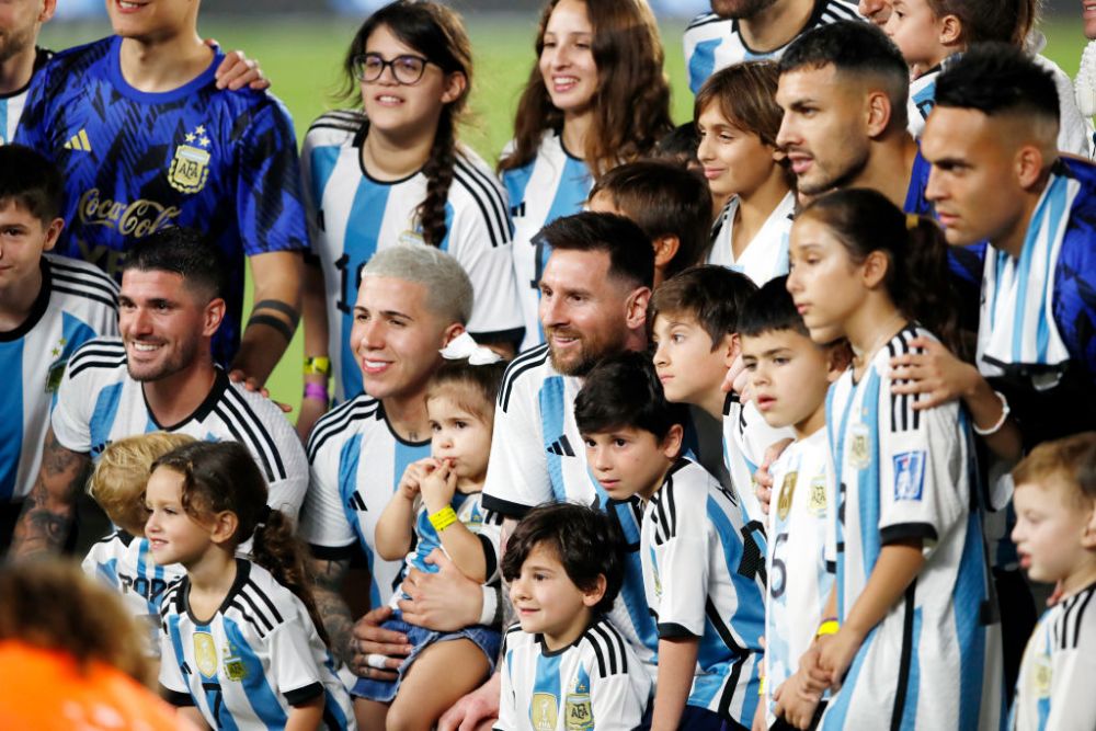 Spectacol pe El Monumental! A fost show la primul meci al Argentinei după Mondial, Messi a înscris al 800-lea gol din carieră_3